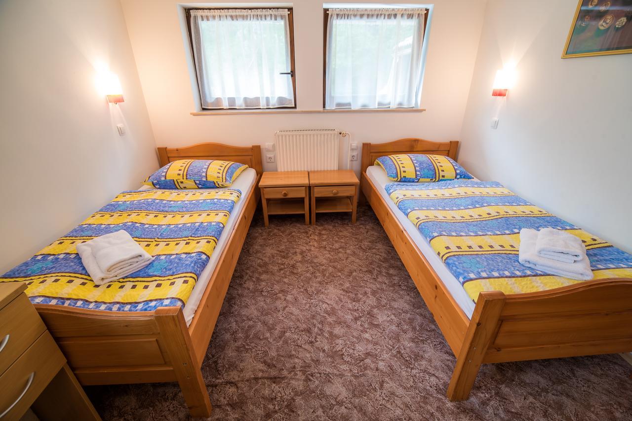 Bed & Breakfast Hisa Resje بوينج الغرفة الصورة