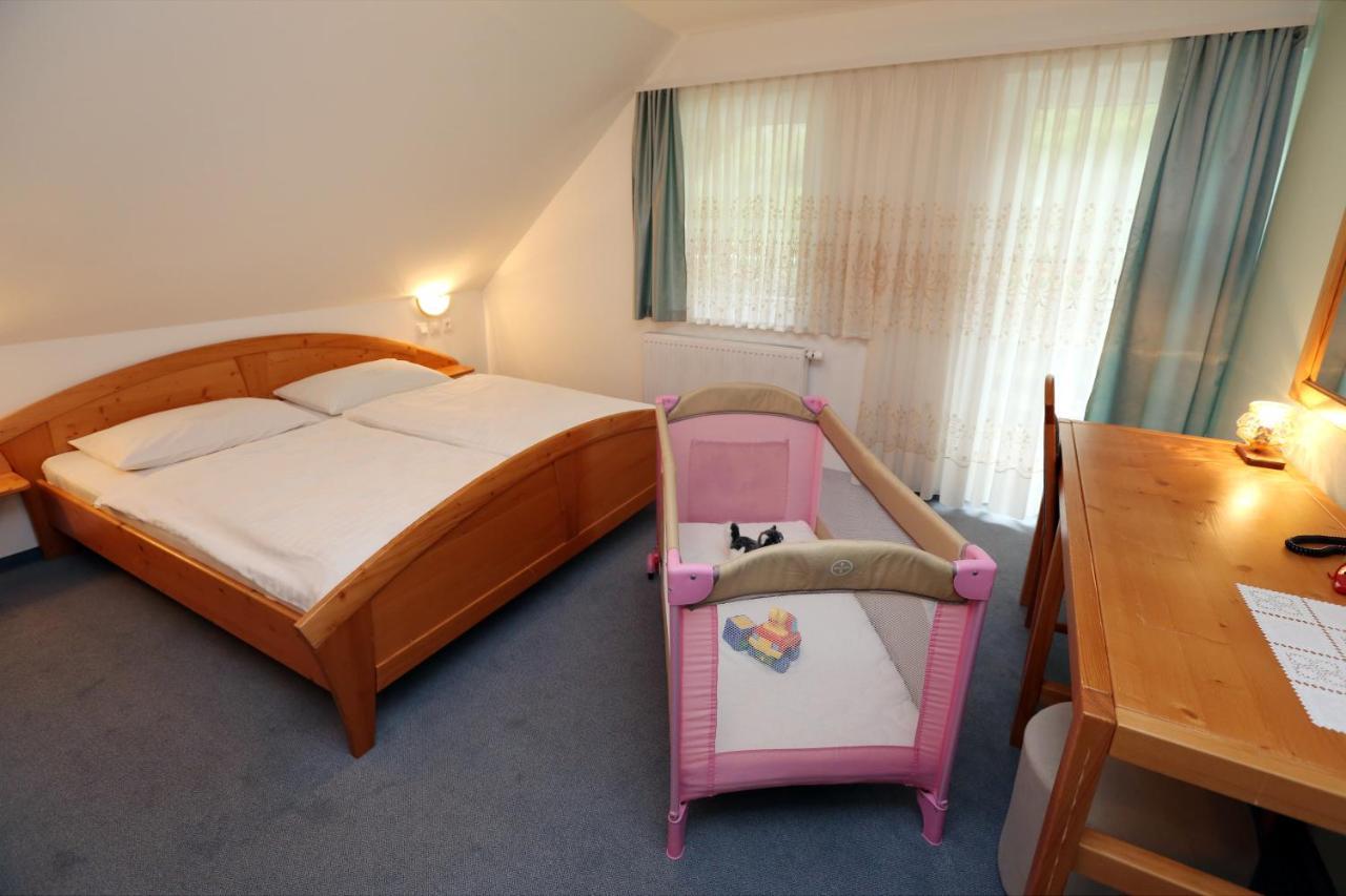 Bed & Breakfast Hisa Resje بوينج الغرفة الصورة
